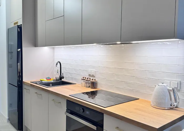 Forest Ix Aleje Jerozolimskie *