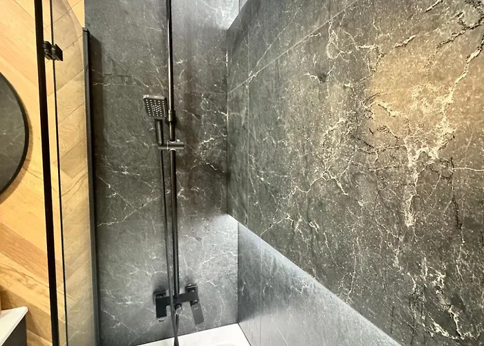 Forest Ix Aleje Jerozolimskie