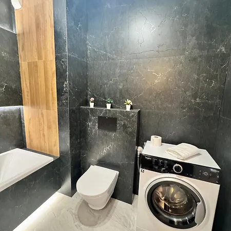 Forest Ix Aleje Jerozolimskie * Varsó