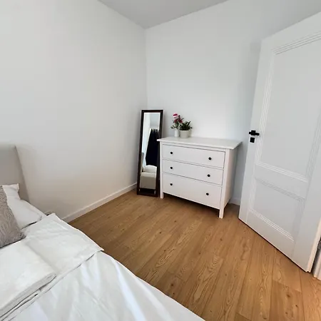 Forest Ix Aleje Jerozolimskie * Varsó