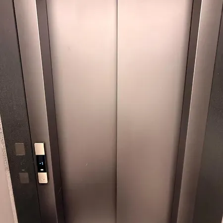 Forest Ix Aleje Jerozolimskie Apartman