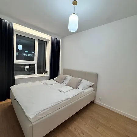 Forest Ix Aleje Jerozolimskie Apartamento